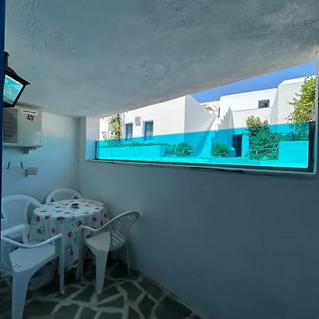 Sea View Apartments&studios Apartahotel