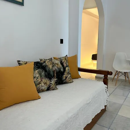 Sea View Apartments&studios Apartahotel 3*