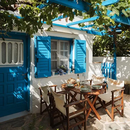 Sea View Apartments&studios 3*