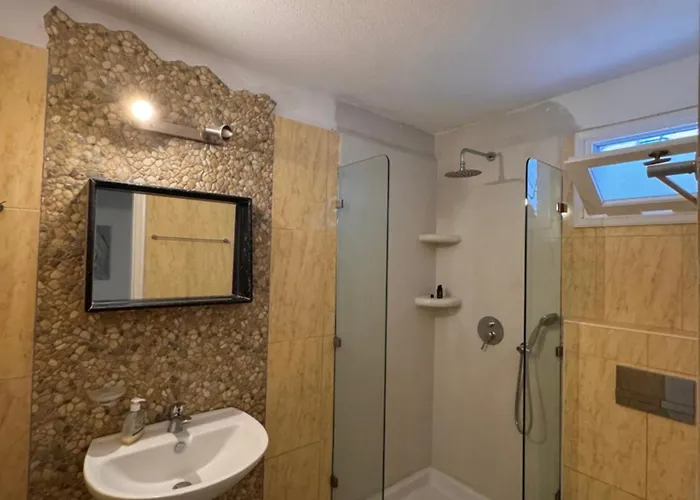 Апартаменты Sea View & Айя-Анна